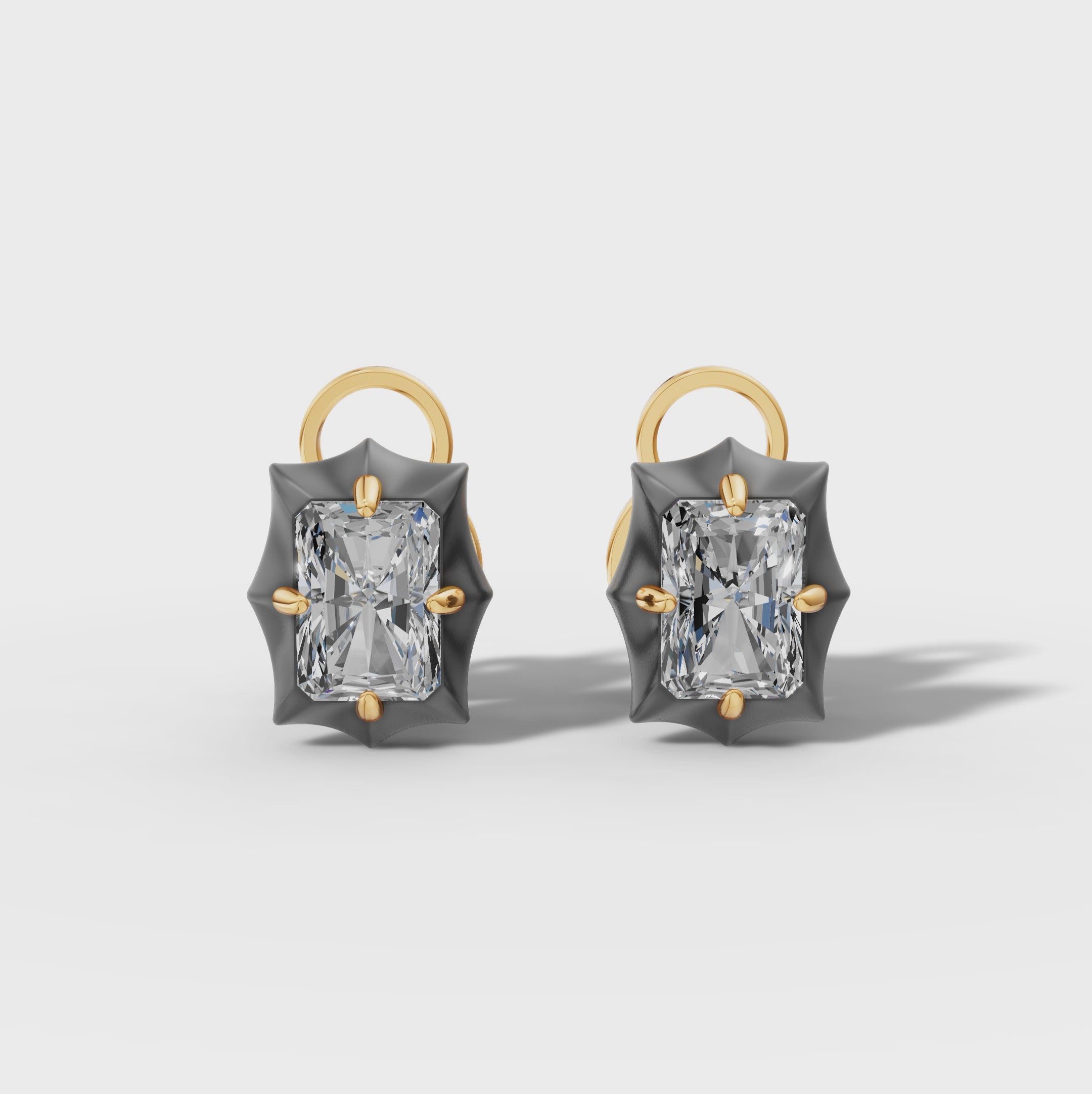Étoile Radiant Solid Gold Studs